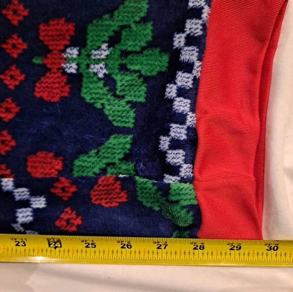 Dec 25th Unisex Mistletoe Zip Onesie Hoodie LG NWOT - Picture 10 of 11